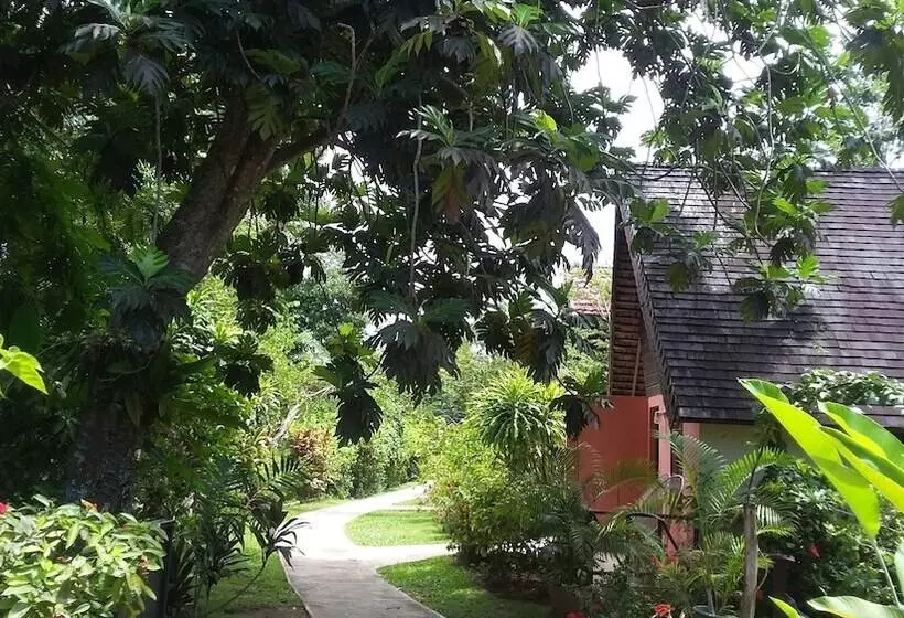 هتل Firefly Beach Cottages