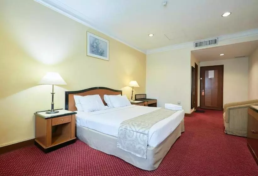 Grand Pacific Hotel Pwtc