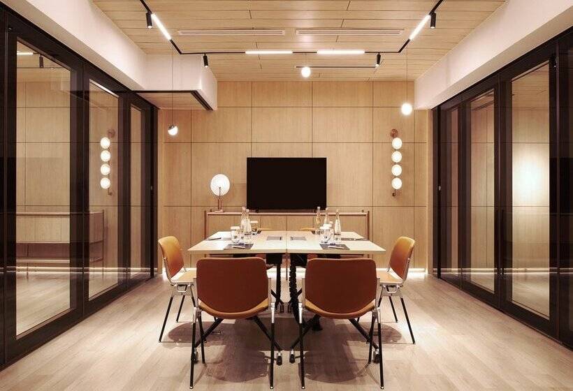 בית מלון כפרי Hilton Petaling Jaya