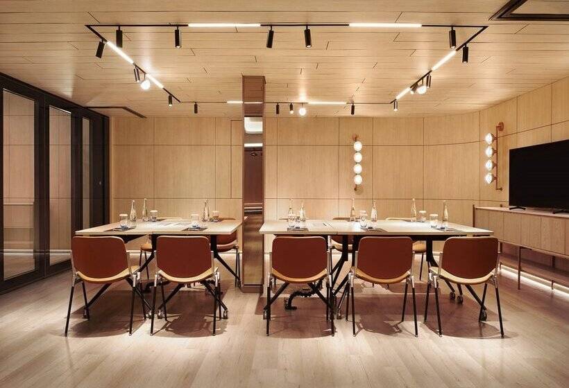 בית מלון כפרי Hilton Petaling Jaya