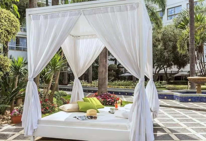 בית מלון כפרי La Tour Hassan Palace