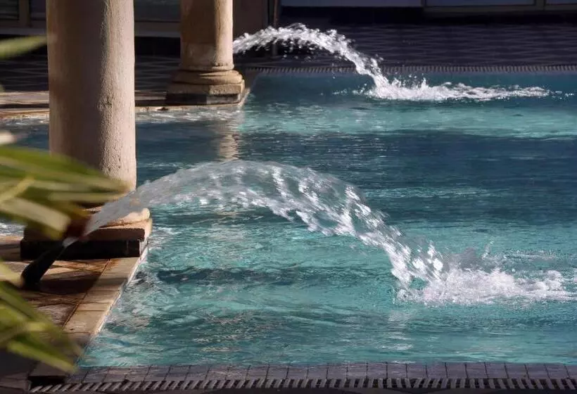 בית מלון כפרי La Tour Hassan Palace