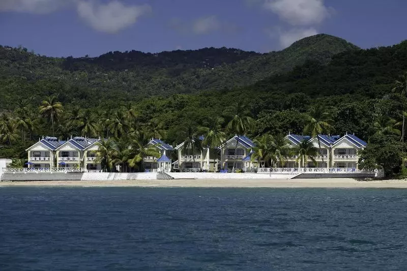 هتل Villa Beach Cottages