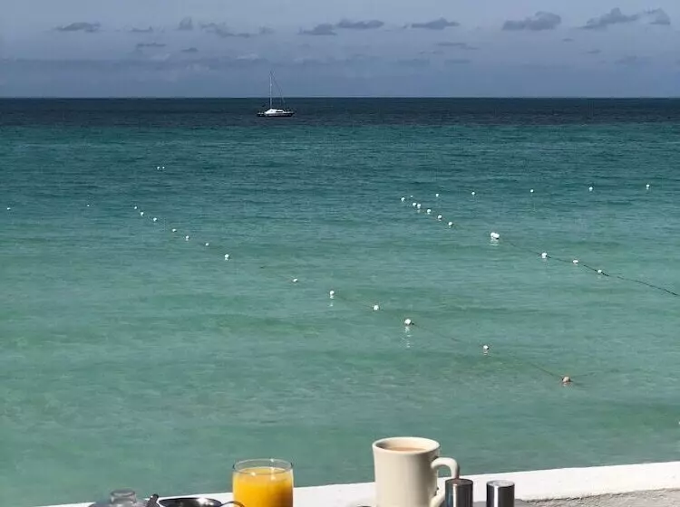 هتل White Sands Negril