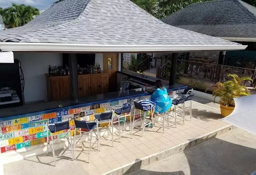 هتل White Sands Negril