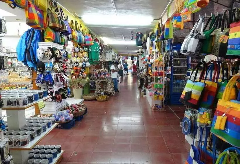 בית מלון כפרי Adhara Hacienda Cancun