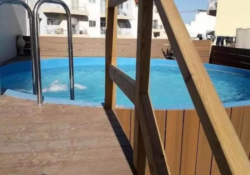 هتل Buccaneers Boutique Guest House