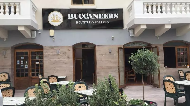 هتل Buccaneers Boutique Guest House