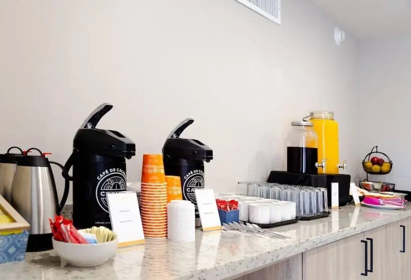 ホテル Comfort Inn Hermosillo Pitic