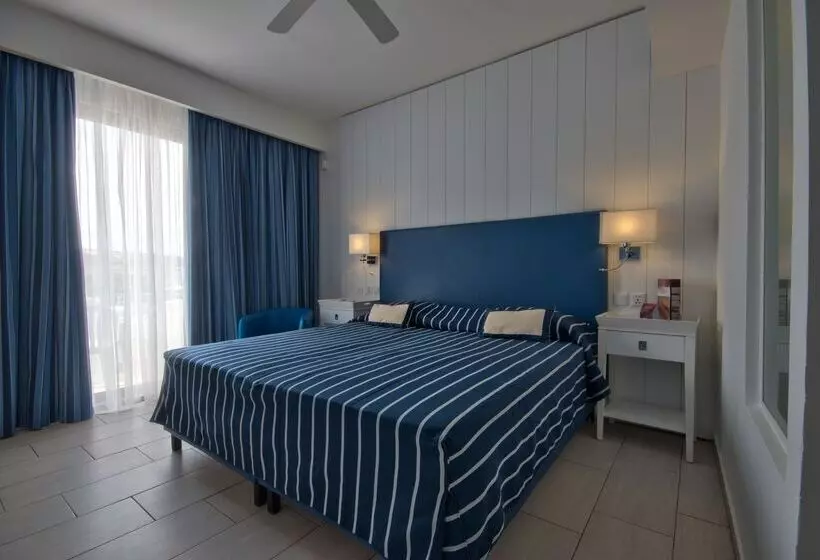 Hotel Db Seabank Resort + Spa All Inclusive