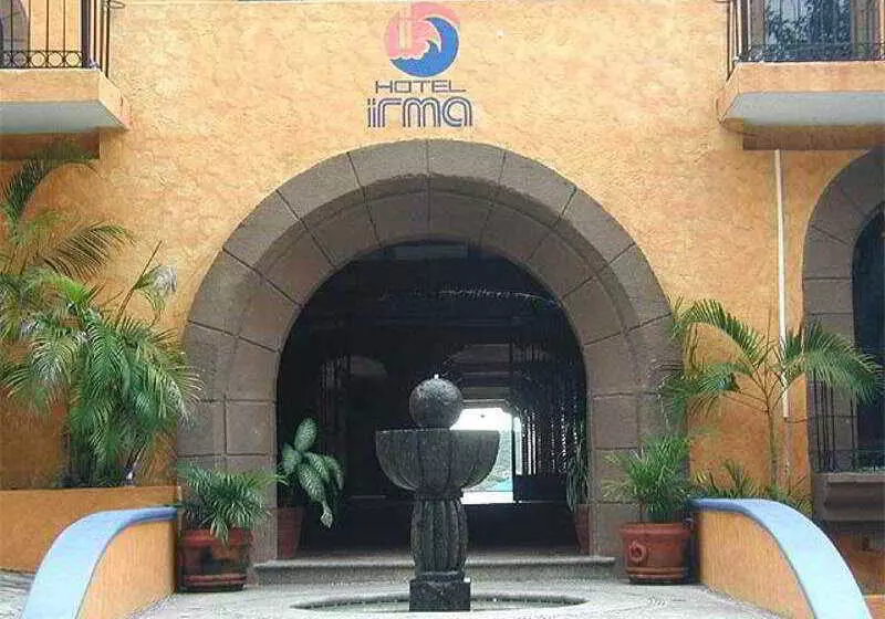 ホテル Irma