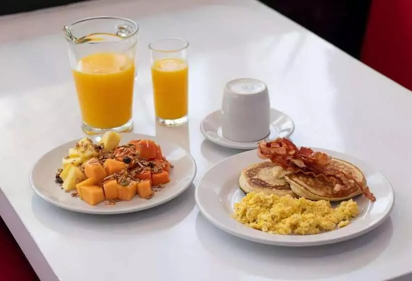 Отель Las Pergolas