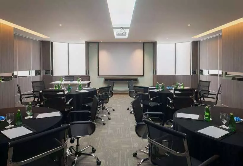 هتل Melia Kuala Lumpur