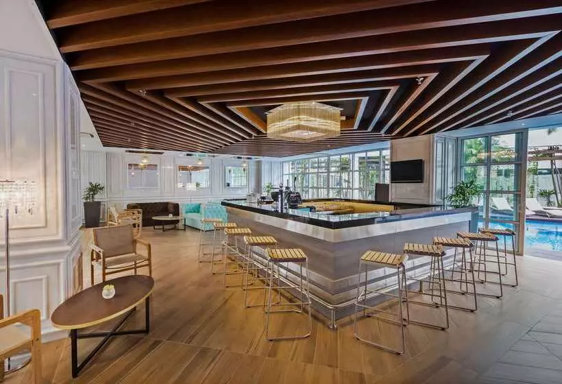 هتل Melia Kuala Lumpur