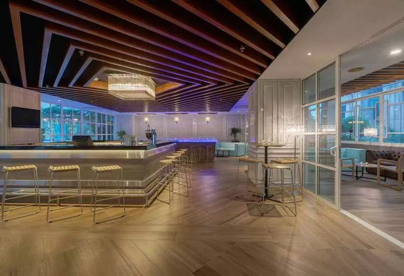 هتل Melia Kuala Lumpur