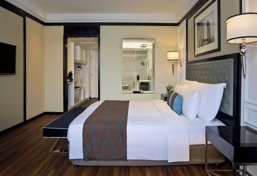 هتل Melia Kuala Lumpur