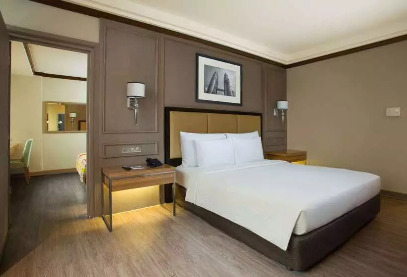 هتل Melia Kuala Lumpur