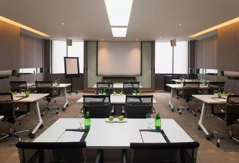 هتل Melia Kuala Lumpur