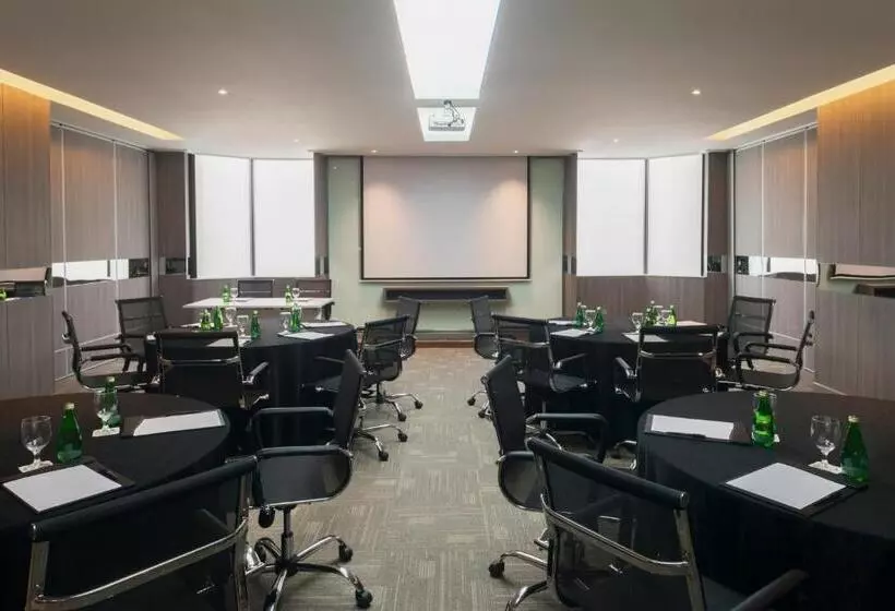 هتل Melia Kuala Lumpur