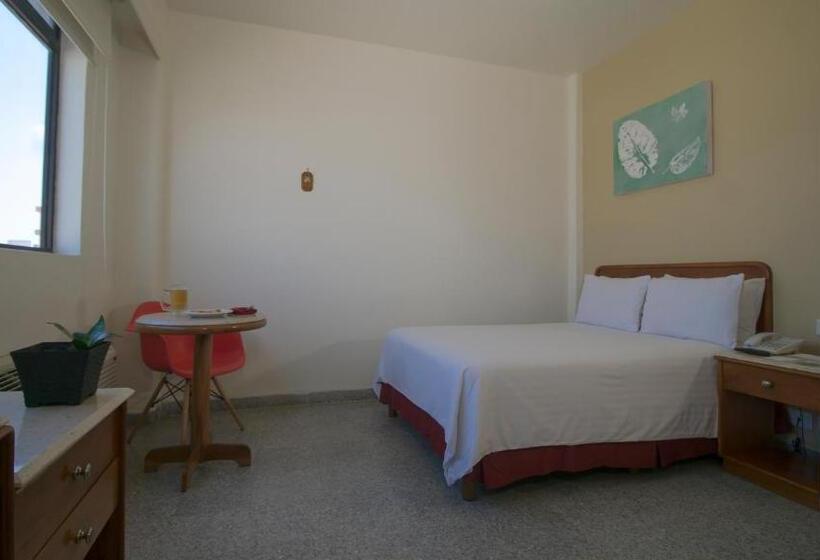 فندق Olmeca Plaza Urban Express