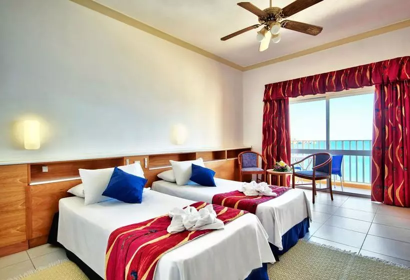 هتل Paradise Bay Resort