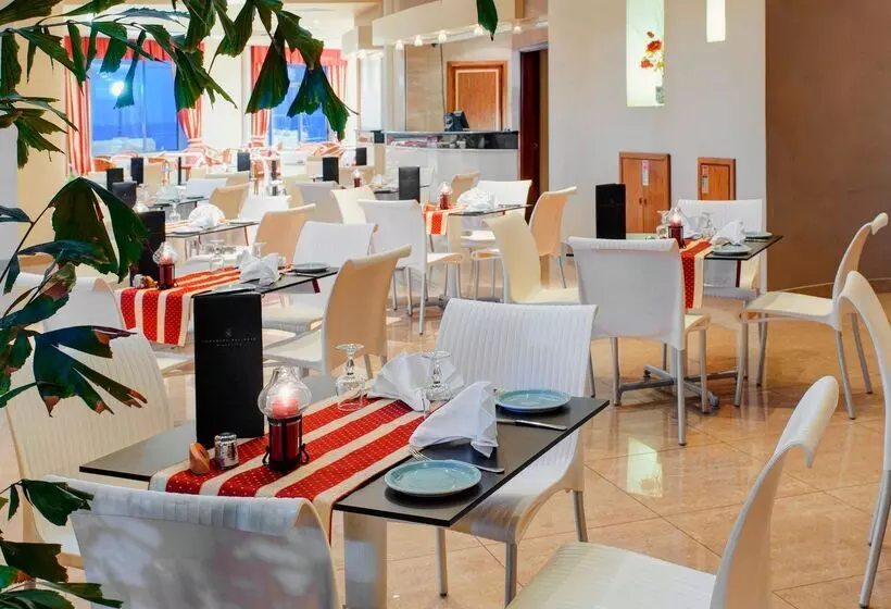 هتل Paradise Bay Resort