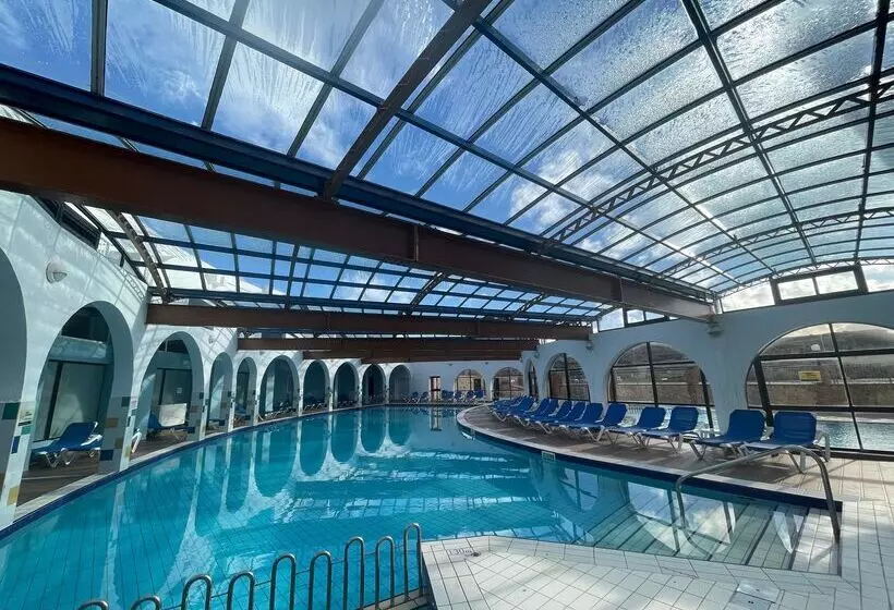 هتل Paradise Bay Resort