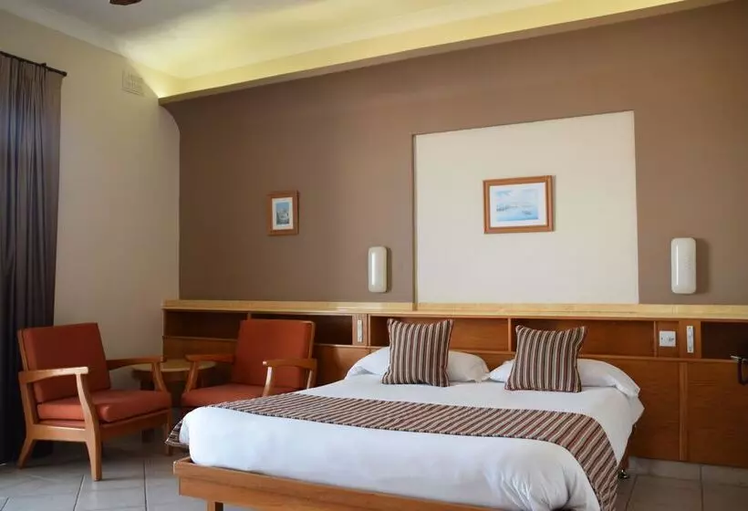 هتل Paradise Bay Resort