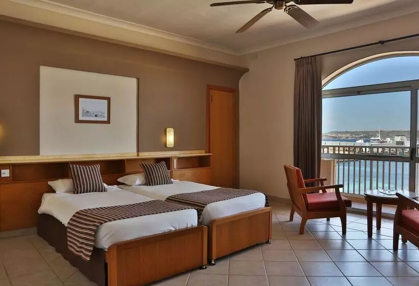 هتل Paradise Bay Resort