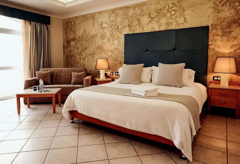 هتل Paradise Bay Resort