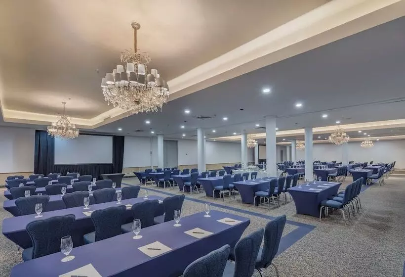 فندق Presidente Intercontinental Puebla, An Ihg