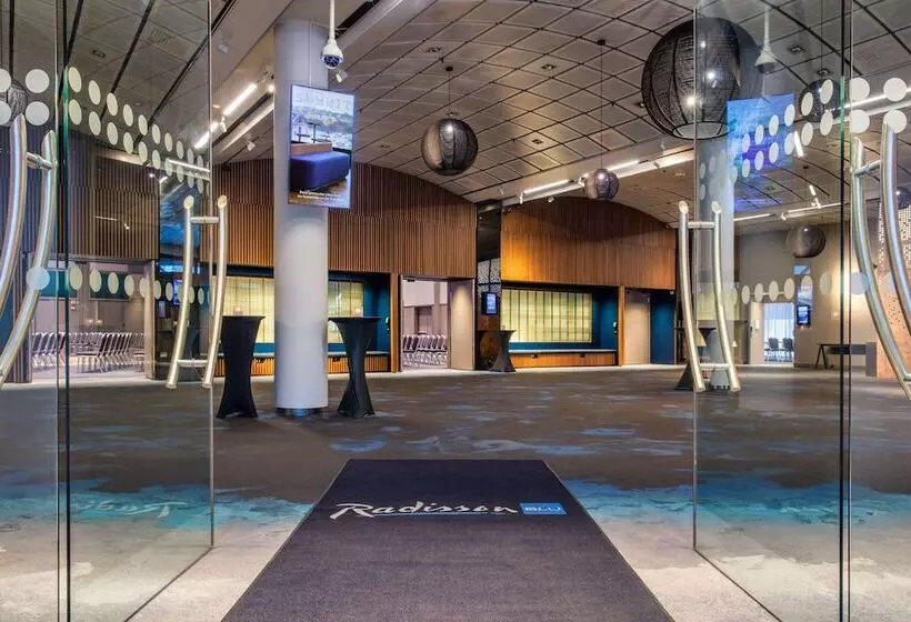 Radisson Blu Scandinavia Hotel, Oslo
