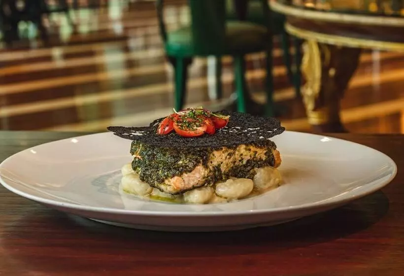 هتل Sheraton Mexico City Maria Isabel