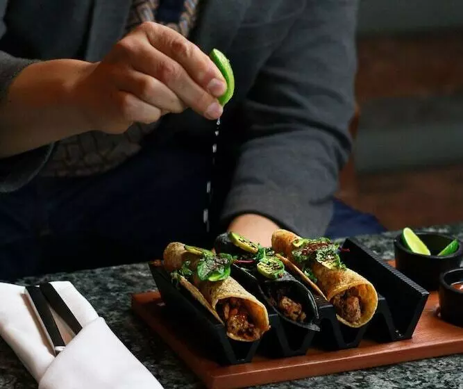 هتل Sheraton Mexico City Maria Isabel