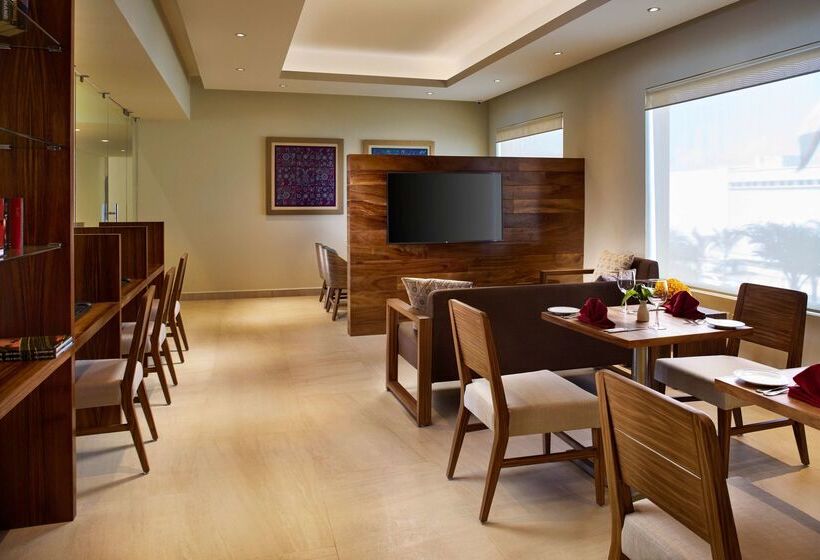 استراحتگاه Occidental Tucancun All Inclusive