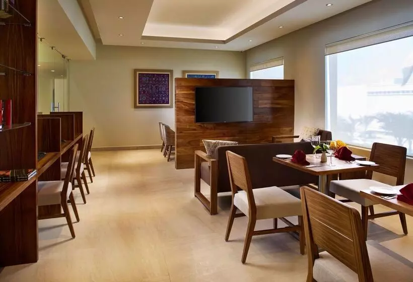 リゾートホテル Occidental Tucancun All Inclusive