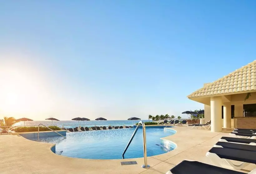 リゾートホテル Occidental Tucancun All Inclusive