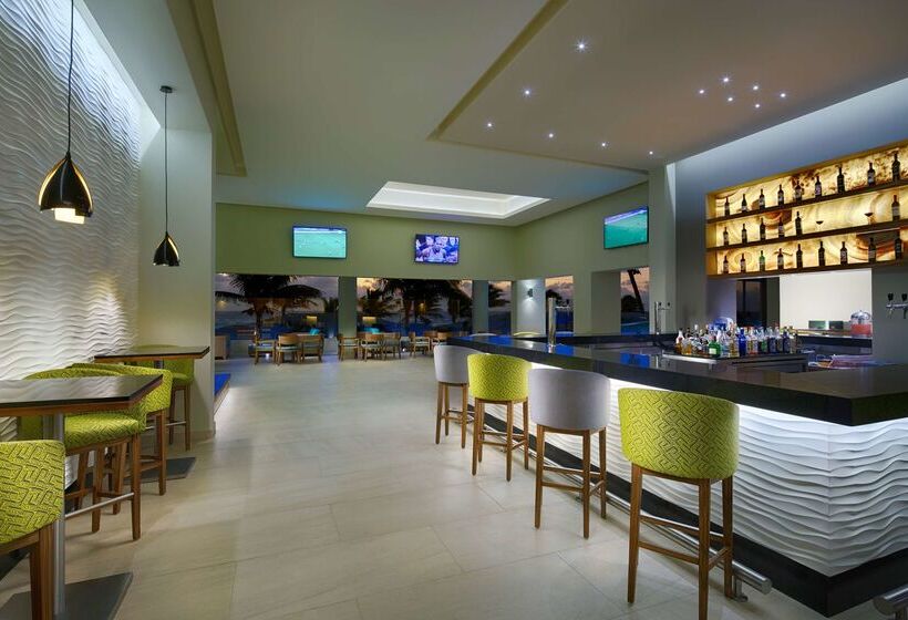 استراحتگاه Occidental Tucancun All Inclusive