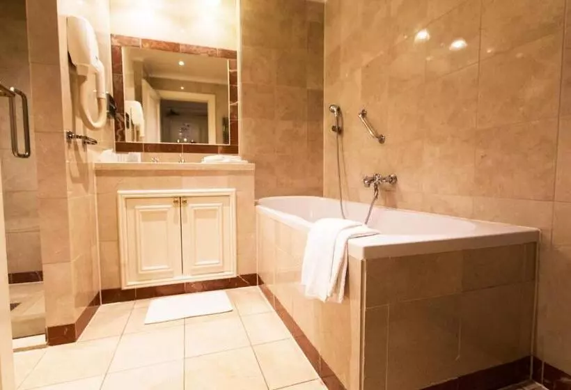 Boutique Hotel De Doelen