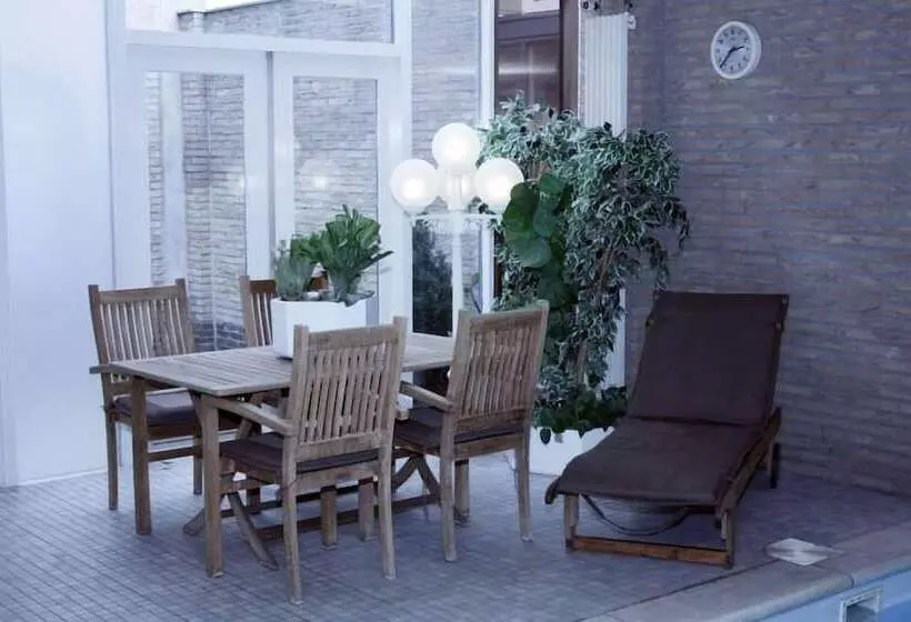 酒店 & Appartementen Royal