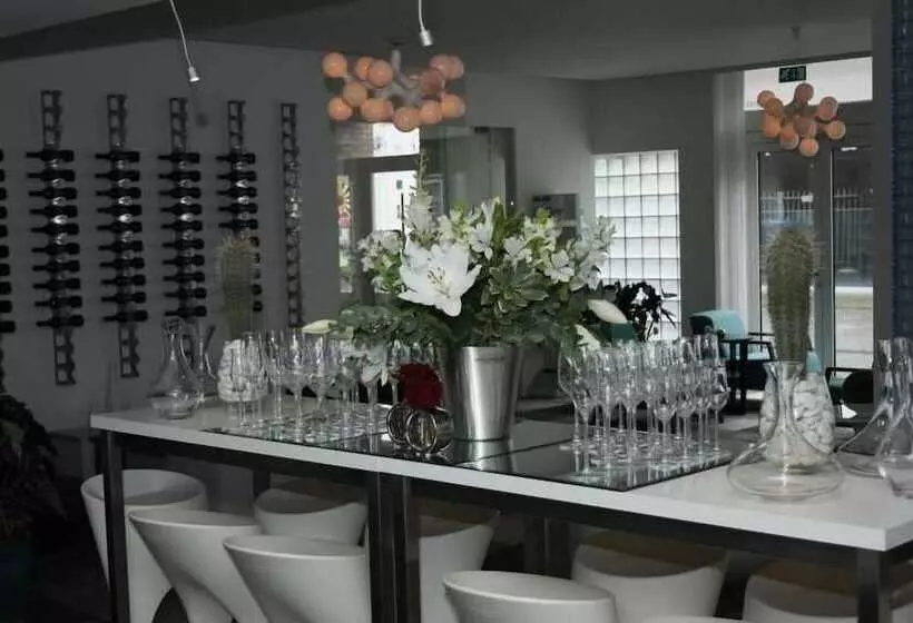 酒店 & Appartementen Royal