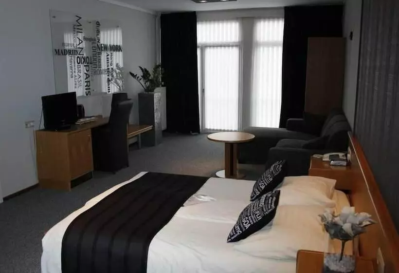 酒店 & Appartementen Royal