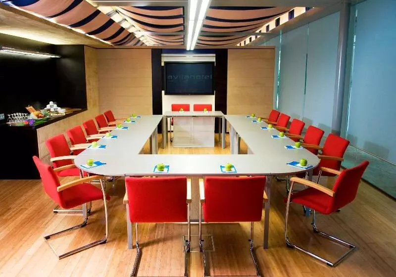 هتل Curacao Avila Beach