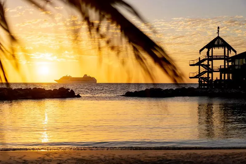 هتل Curacao Avila Beach