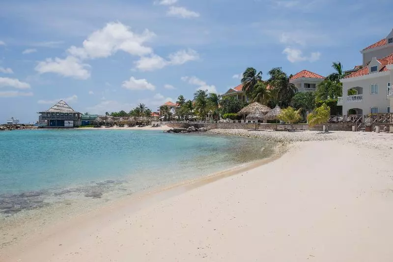 هتل Curacao Avila Beach