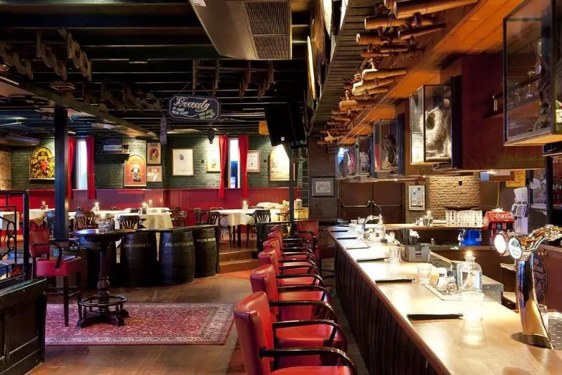 Hôtel Carlton Oasis