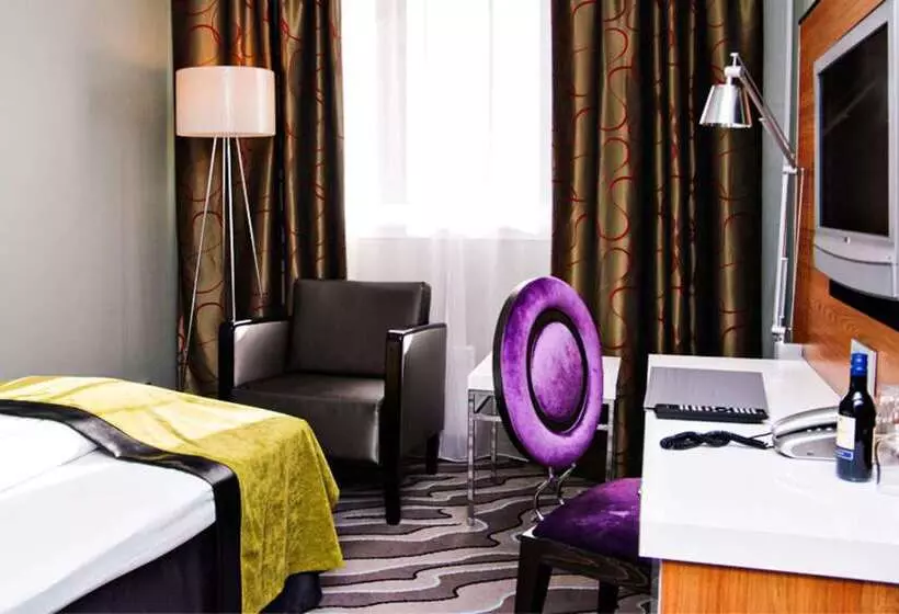 Clarion Hotel Admiral