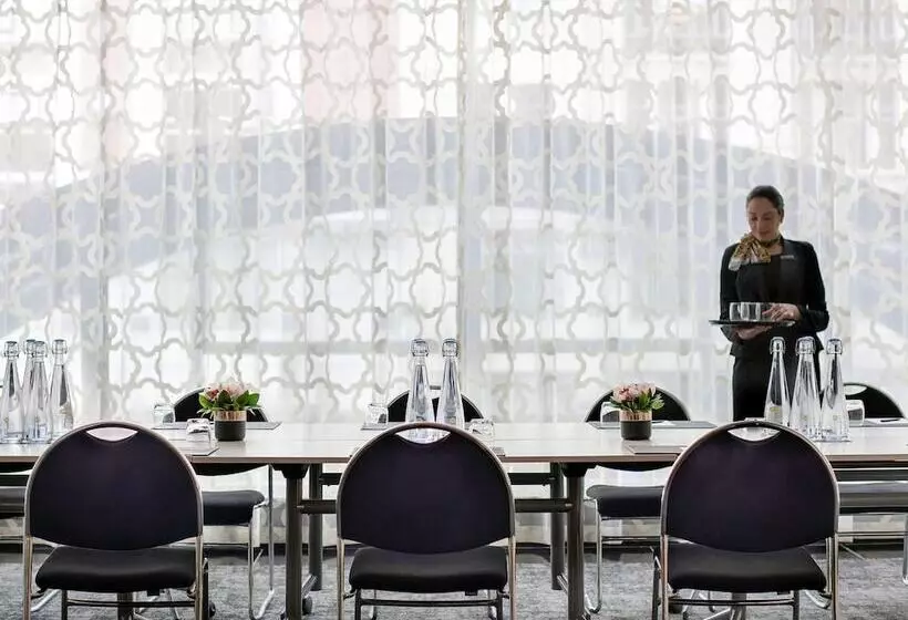 Mövenpick Hotel Auckland