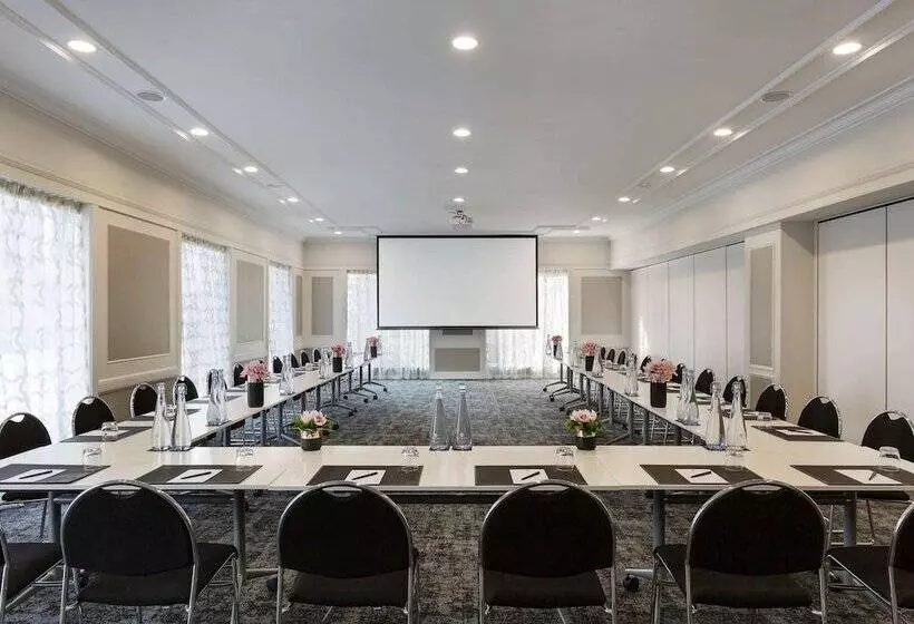 Mövenpick Hotel Auckland