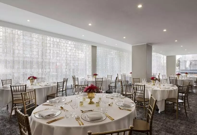 Mövenpick Hotel Auckland